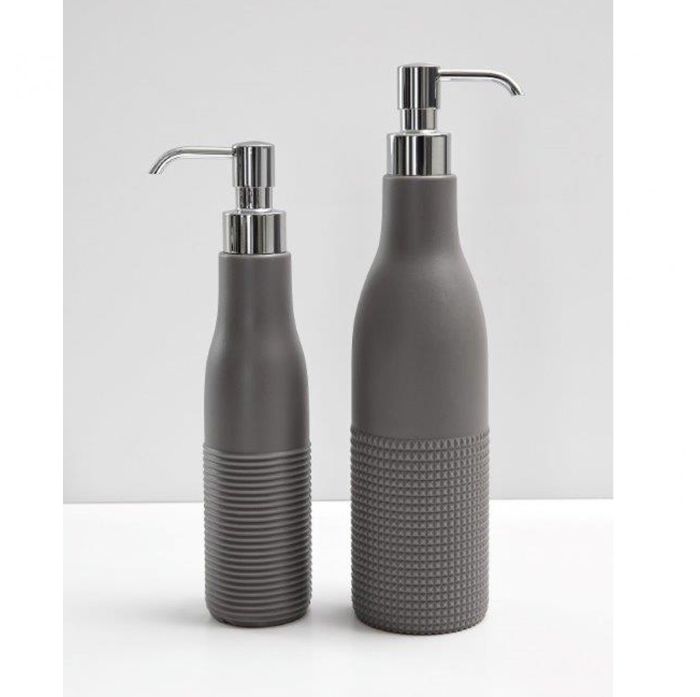 Dispenser dosatore sapone della collezione Bolle di Geelli