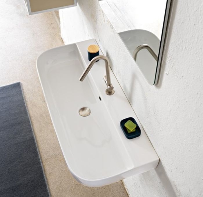 Lavabo da appoggio o sospeso della collezione Glam di scarabeo