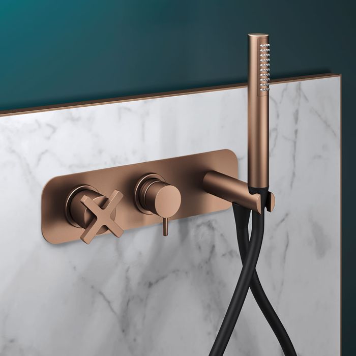 Doccia incasso orizzontale meccanico con deviatore rotativo 2 vie collezione Hugò di Geda