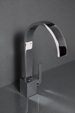 Miscelatore lavabo con prolunga 150 mm. e piletta cic-clac. Collezione DOMINO.Q di Borgio