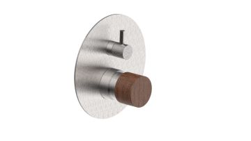 Miscelatore doccia incasso in acciaio spazzolato 316 con deviatore a 2 uscite meccanico, cartuccia tradizionale e maniglia in TEAK. Collezione TIME2020 WOOD di Bongio