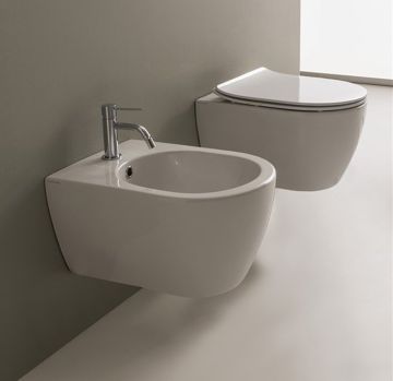 Bidet sospeso della collezione Moon di Scarabeo
