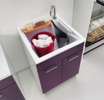 mobile lavanderia in truciolare nobilitato e frontale in laminato lucido della collezione Lavanderia di Colavene
