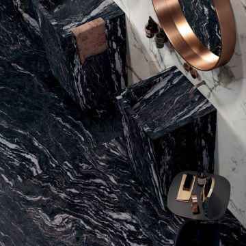 Piastrelle in gres porcellanato effetto marmo opaco Titanium black della collezione Sensi gems di Abk 120x120 cm - 9mm